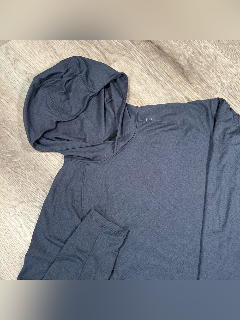 Lululemon Hoodie Mens M Navy Blue License To Train Dry Sense Jersey Curved Hem